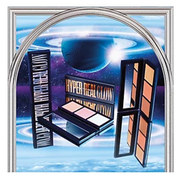 MAC Hyper Real Glow Pallet - Picture 5 of 6